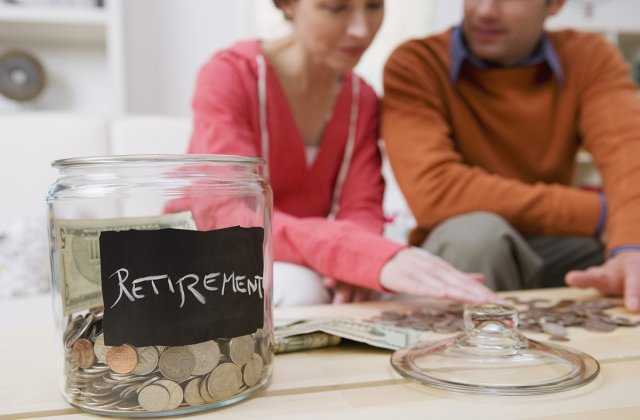 Как отдать предпочтение пенсии по сравнению с сбережениями на колледже